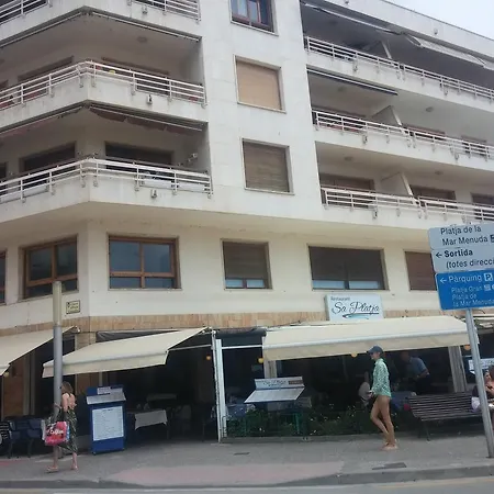 Lydia's With Castle View Apartment