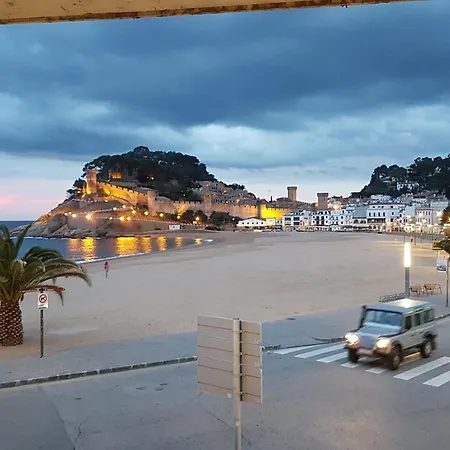 Lydia's With Castle View Apartamento