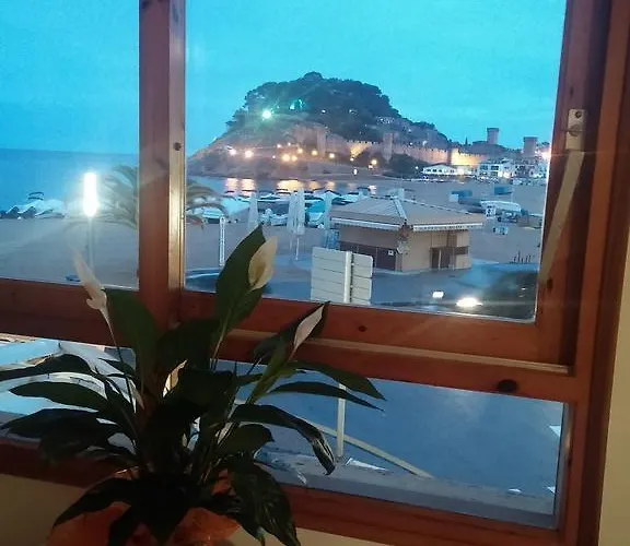 Lydia's With Castle View * Tossa de Mar