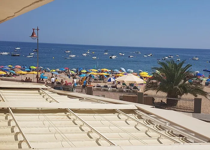 Lydia's With Castle View Tossa de Mar