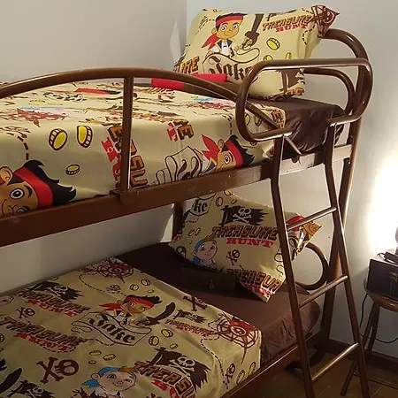 Lydia's With Castle View Appartement