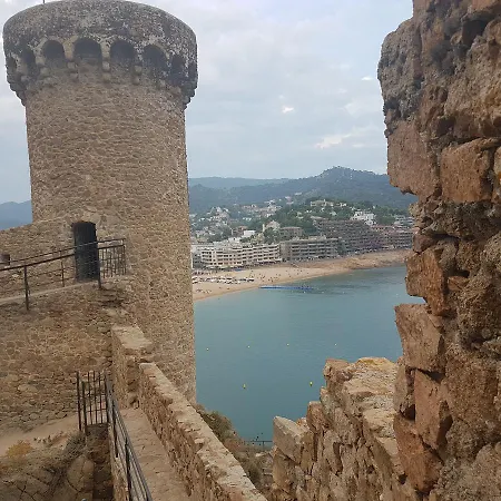 Lydia's With Castle View