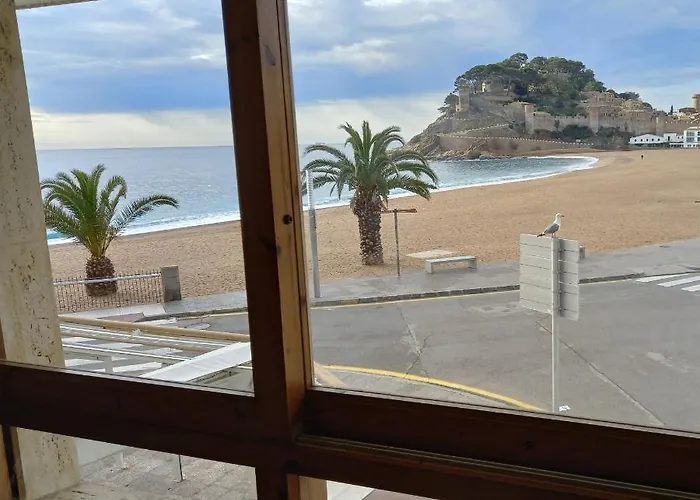 Lydia's With Castle View